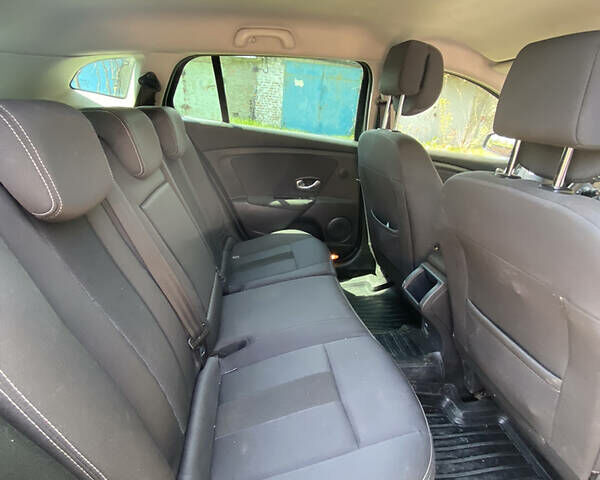 Серый Рено Меган, объемом двигателя 1.5 л и пробегом 270 тыс. км за 7500 $, фото 18 на Automoto.ua