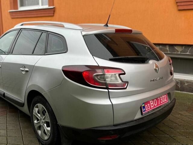 Серый Рено Меган, объемом двигателя 1.5 л и пробегом 263 тыс. км за 5100 $, фото 6 на Automoto.ua