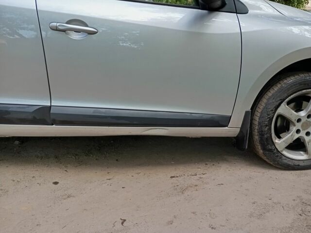 Серый Рено Меган, объемом двигателя 1.6 л и пробегом 204 тыс. км за 7200 $, фото 3 на Automoto.ua