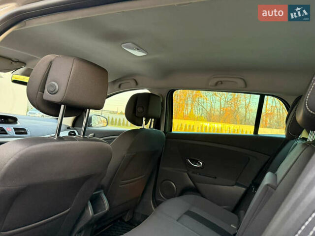 Серый Рено Меган, объемом двигателя 1.4 л и пробегом 193 тыс. км за 6700 $, фото 24 на Automoto.ua