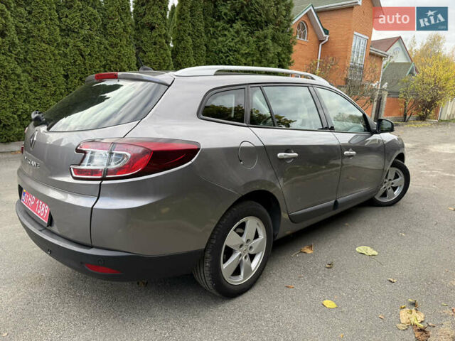 Сірий Рено Меган, об'ємом двигуна 2 л та пробігом 213 тис. км за 8100 $, фото 6 на Automoto.ua