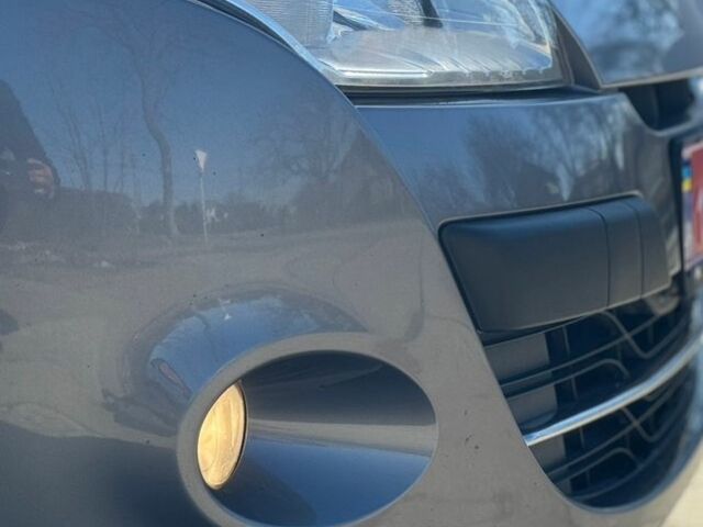 Серый Рено Меган, объемом двигателя 1.4 л и пробегом 187 тыс. км за 6749 $, фото 4 на Automoto.ua