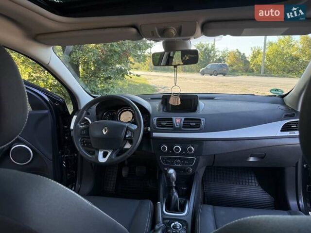 Сірий Рено Меган, об'ємом двигуна 1.6 л та пробігом 184 тис. км за 7400 $, фото 15 на Automoto.ua