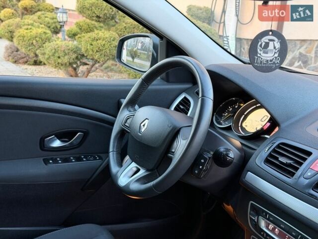 Сірий Рено Меган, об'ємом двигуна 1.5 л та пробігом 239 тис. км за 7999 $, фото 82 на Automoto.ua