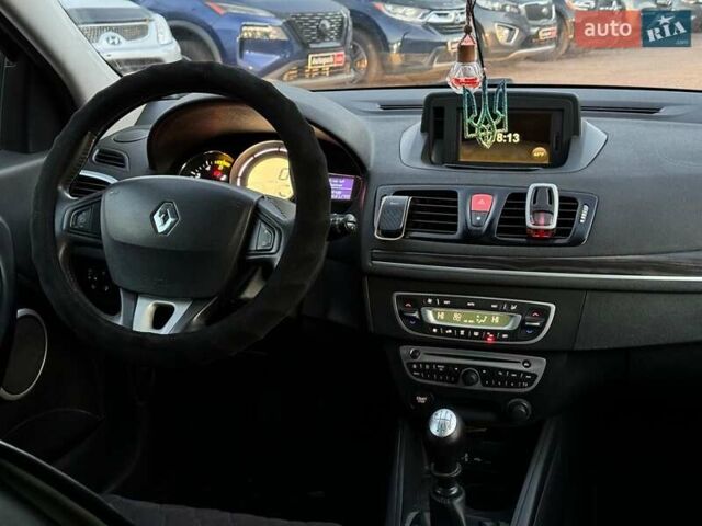 Сірий Рено Меган, об'ємом двигуна 1.9 л та пробігом 297 тис. км за 7290 $, фото 23 на Automoto.ua