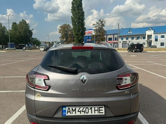 Серый Рено Меган, объемом двигателя 2 л и пробегом 262 тыс. км за 6300 $, фото 5 на Automoto.ua