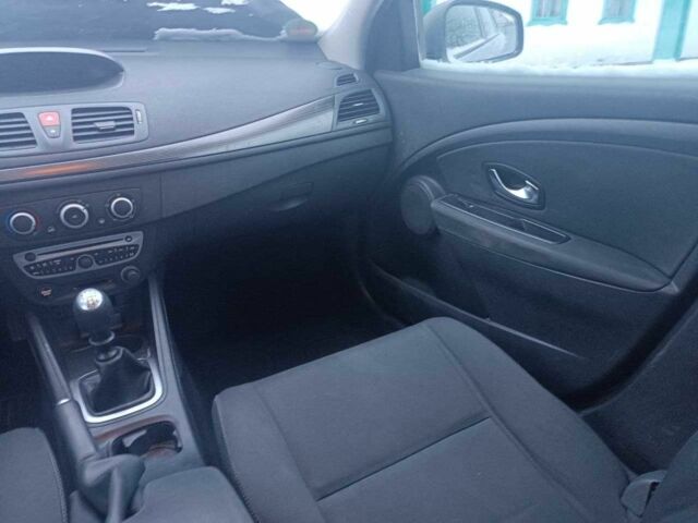 Серый Рено Меган, объемом двигателя 1.5 л и пробегом 256 тыс. км за 7499 $, фото 21 на Automoto.ua