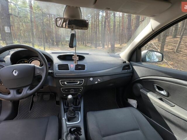 Сірий Рено Меган, об'ємом двигуна 1.46 л та пробігом 315 тис. км за 6500 $, фото 7 на Automoto.ua