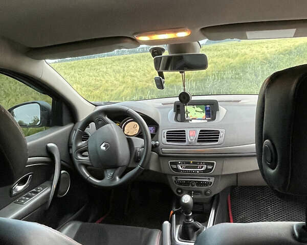 Сірий Рено Меган, об'ємом двигуна 1.46 л та пробігом 312 тис. км за 6700 $, фото 10 на Automoto.ua