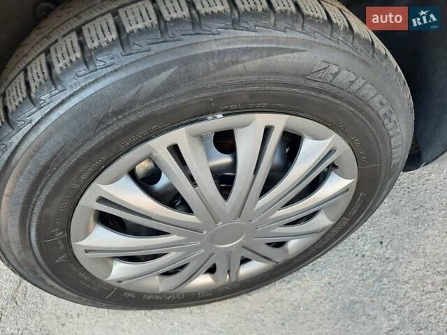 Серый Рено Меган, объемом двигателя 1.6 л и пробегом 183 тыс. км за 7600 $, фото 63 на Automoto.ua