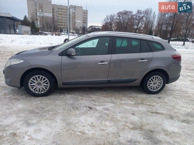 Сірий Рено Меган, об'ємом двигуна 1.5 л та пробігом 228 тис. км за 6950 $, фото 1 на Automoto.ua