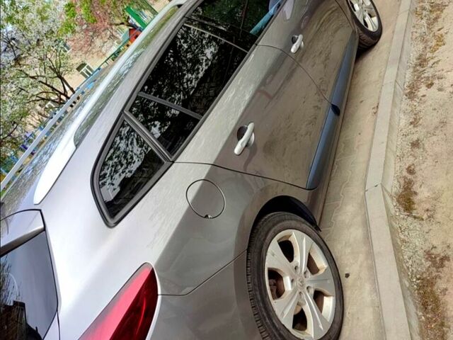 Серый Рено Меган, объемом двигателя 2 л и пробегом 194 тыс. км за 7900 $, фото 1 на Automoto.ua