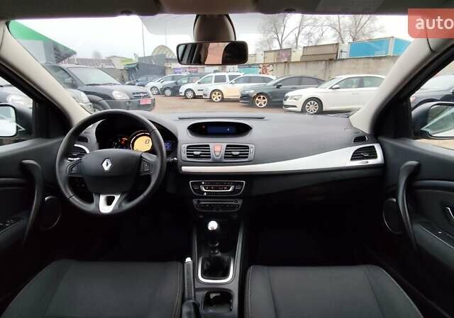Серый Рено Меган, объемом двигателя 1.46 л и пробегом 236 тыс. км за 6750 $, фото 16 на Automoto.ua