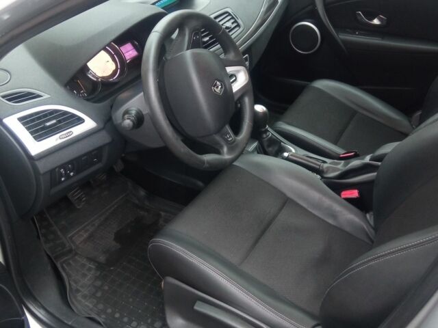 Серый Рено Меган, объемом двигателя 1.5 л и пробегом 260 тыс. км за 6600 $, фото 7 на Automoto.ua