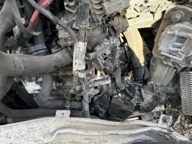 Серый Рено Меган, объемом двигателя 0 л и пробегом 280 тыс. км за 2100 $, фото 6 на Automoto.ua