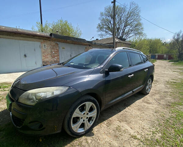 Серый Рено Меган, объемом двигателя 1.5 л и пробегом 270 тыс. км за 7500 $, фото 4 на Automoto.ua