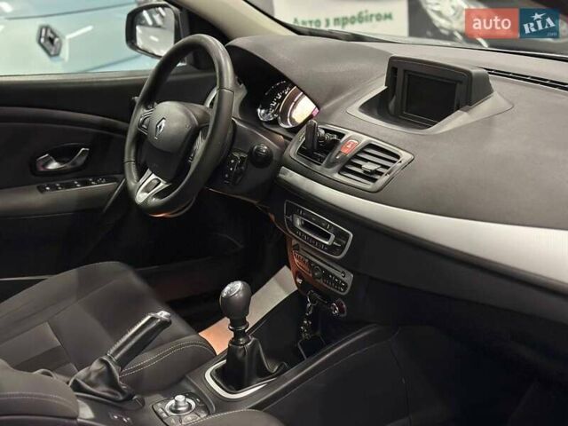 Серый Рено Меган, объемом двигателя 1.5 л и пробегом 280 тыс. км за 6699 $, фото 17 на Automoto.ua