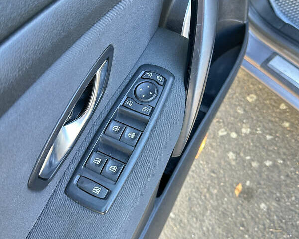 Серый Рено Меган, объемом двигателя 1.46 л и пробегом 270 тыс. км за 7750 $, фото 24 на Automoto.ua