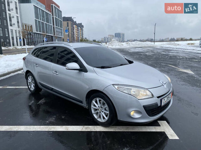 Серый Рено Меган, объемом двигателя 1.5 л и пробегом 281 тыс. км за 6100 $, фото 4 на Automoto.ua
