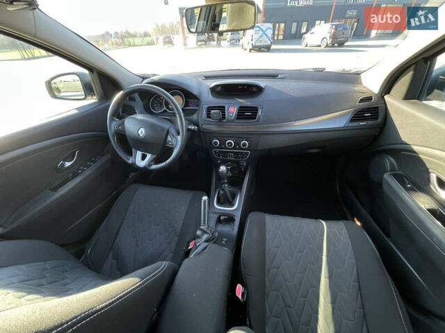 Серый Рено Меган, объемом двигателя 1.5 л и пробегом 279 тыс. км за 6750 $, фото 17 на Automoto.ua