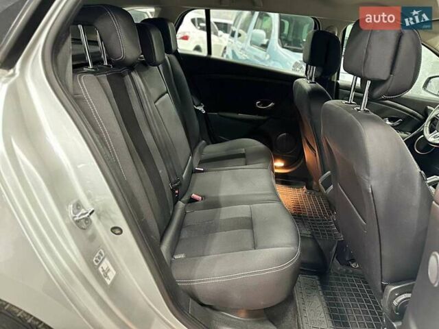 Серый Рено Меган, объемом двигателя 1.5 л и пробегом 280 тыс. км за 6699 $, фото 15 на Automoto.ua