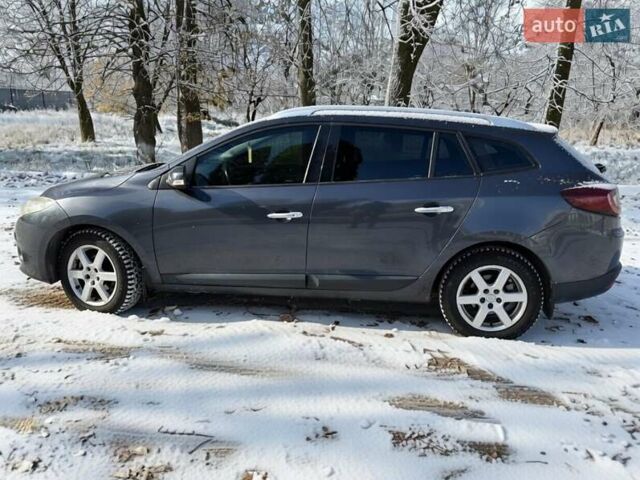 Серый Рено Меган, объемом двигателя 1.5 л и пробегом 385 тыс. км за 6498 $, фото 2 на Automoto.ua