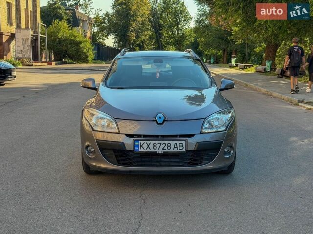 Сірий Рено Меган, об'ємом двигуна 1.6 л та пробігом 250 тис. км за 7400 $, фото 10 на Automoto.ua