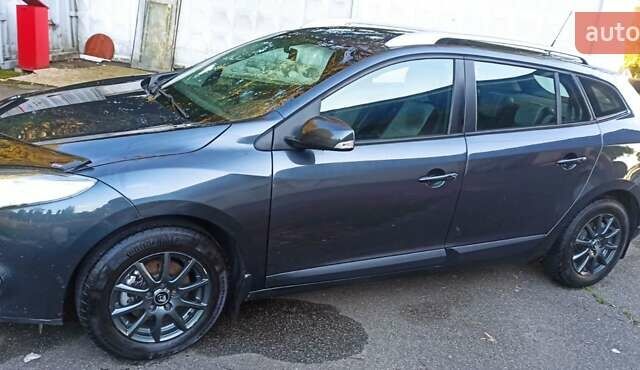 Сірий Рено Меган, об'ємом двигуна 1.6 л та пробігом 205 тис. км за 6900 $, фото 9 на Automoto.ua