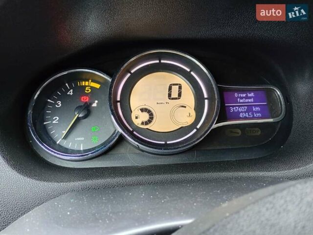 Серый Рено Меган, объемом двигателя 1.46 л и пробегом 317 тыс. км за 6299 $, фото 7 на Automoto.ua