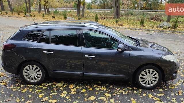 Сірий Рено Меган, об'ємом двигуна 1.87 л та пробігом 276 тис. км за 7500 $, фото 2 на Automoto.ua