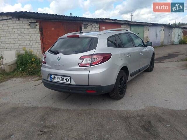 Рено Меган 2010 в Житомире на Automoto.ua Серый Рено Меган, объемом двигателя 1.5 л и пробегом 230 тыс. км за 7440 $, фото 8 на Automoto.ua