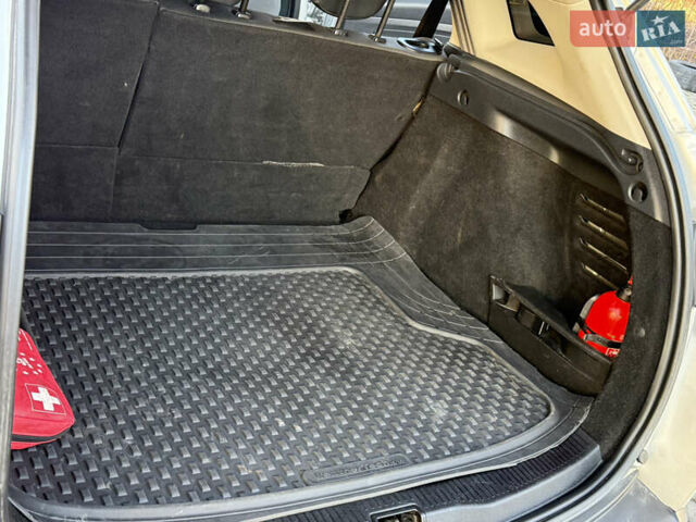 Серый Рено Меган, объемом двигателя 1.46 л и пробегом 180 тыс. км за 6750 $, фото 62 на Automoto.ua