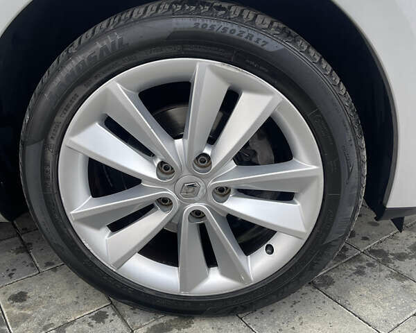 Серый Рено Меган, объемом двигателя 1.6 л и пробегом 225 тыс. км за 7700 $, фото 12 на Automoto.ua