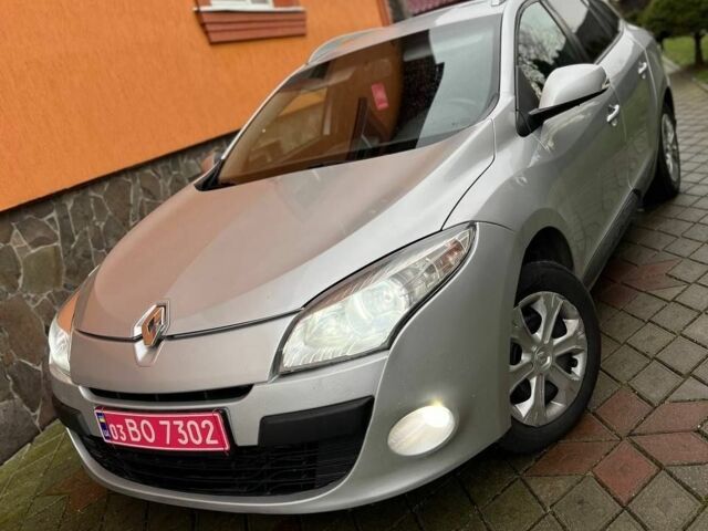 Серый Рено Меган, объемом двигателя 1.5 л и пробегом 263 тыс. км за 5100 $, фото 2 на Automoto.ua