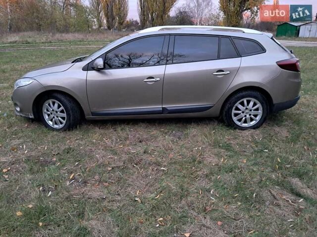 Сірий Рено Меган, об'ємом двигуна 1.46 л та пробігом 210 тис. км за 5900 $, фото 15 на Automoto.ua