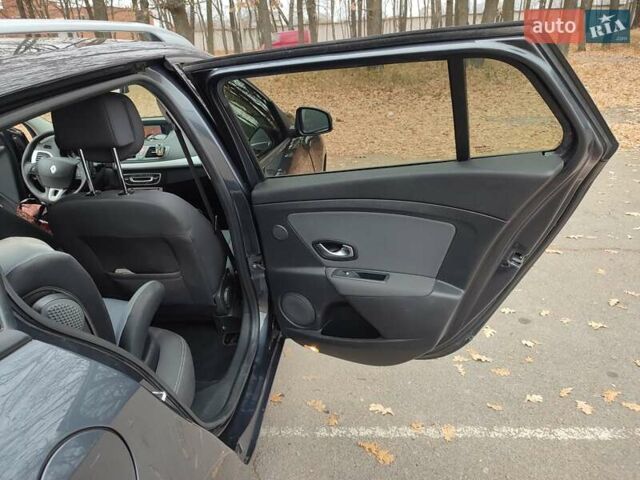 Серый Рено Меган, объемом двигателя 1.4 л и пробегом 250 тыс. км за 7500 $, фото 151 на Automoto.ua