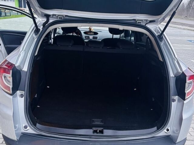 Сірий Рено Меган, об'ємом двигуна 1.5 л та пробігом 224 тис. км за 6700 $, фото 23 на Automoto.ua