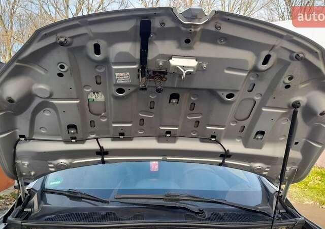 Серый Рено Меган, объемом двигателя 1.5 л и пробегом 223 тыс. км за 6900 $, фото 22 на Automoto.ua