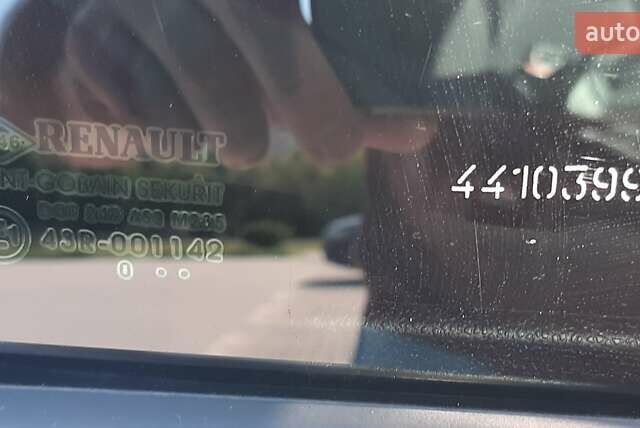 Серый Рено Меган, объемом двигателя 1.5 л и пробегом 350 тыс. км за 6500 $, фото 18 на Automoto.ua