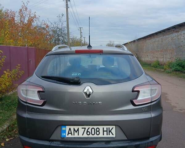 Серый Рено Меган, объемом двигателя 1.46 л и пробегом 247 тыс. км за 6550 $, фото 16 на Automoto.ua