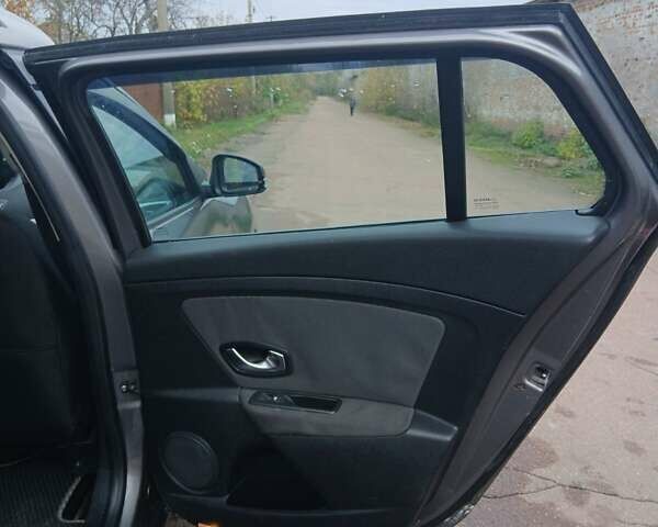 Серый Рено Меган, объемом двигателя 1.46 л и пробегом 247 тыс. км за 6550 $, фото 18 на Automoto.ua