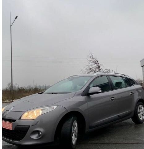 Серый Рено Меган, объемом двигателя 1.9 л и пробегом 247 тыс. км за 6114 $, фото 5 на Automoto.ua