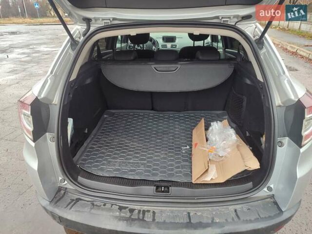 Сірий Рено Меган, об'ємом двигуна 1.5 л та пробігом 243 тис. км за 5600 $, фото 8 на Automoto.ua