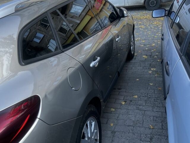 Серый Рено Меган, объемом двигателя 1.5 л и пробегом 209 тыс. км за 5599 $, фото 3 на Automoto.ua