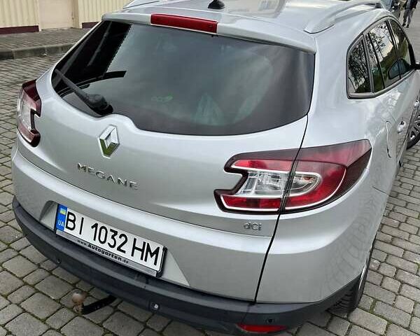 Сірий Рено Меган, об'ємом двигуна 1.87 л та пробігом 267 тис. км за 6900 $, фото 5 на Automoto.ua