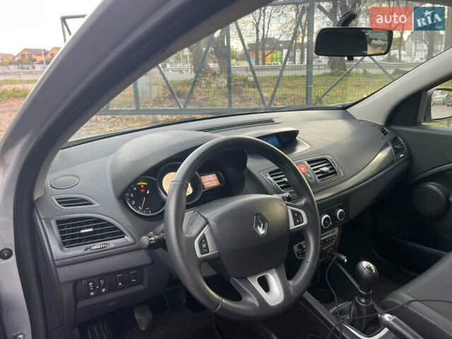 Серый Рено Меган, объемом двигателя 1.5 л и пробегом 225 тыс. км за 7600 $, фото 2 на Automoto.ua
