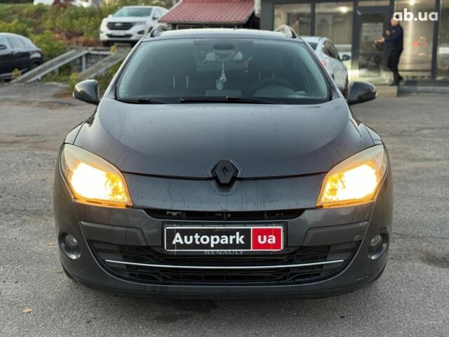 Серый Рено Меган, объемом двигателя 1.9 л и пробегом 297 тыс. км за 7290 $, фото 1 на Automoto.ua