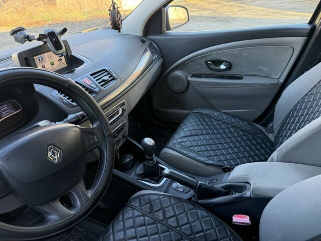 Сірий Рено Меган, об'ємом двигуна 1.5 л та пробігом 315 тис. км за 6500 $, фото 18 на Automoto.ua