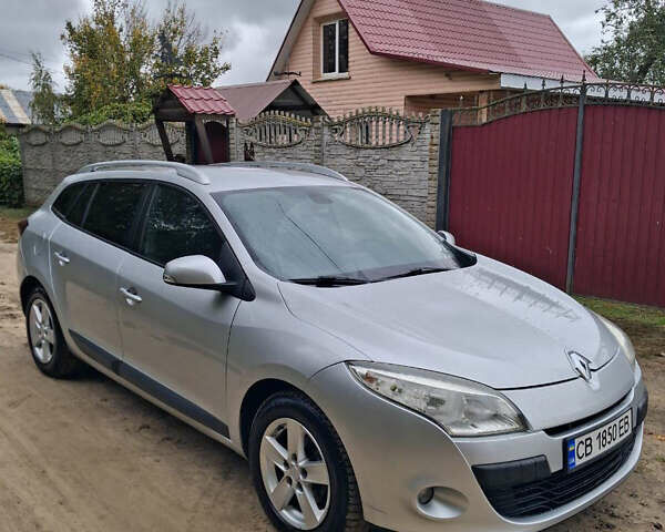 Серый Рено Меган, объемом двигателя 1.5 л и пробегом 295 тыс. км за 6800 $, фото 4 на Automoto.ua