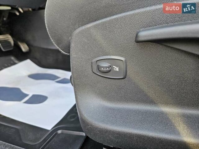 Серый Рено Меган, объемом двигателя 1.6 л и пробегом 195 тыс. км за 7850 $, фото 101 на Automoto.ua